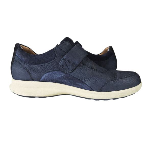 Clarks Sneaker sz 8.5M Women Un Adorn Lo Suede Navy Blue Hook Loop Strap Comfort - Picture 7 of 11